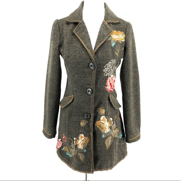 paparazzi Jackets & Blazers - Paparazzi Wool Blend Floral Button Down Long Sleeve Coat